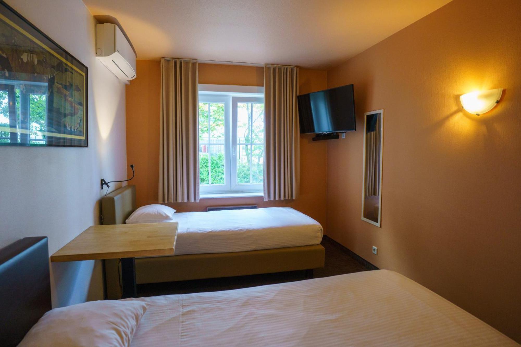 St-Janshof Hotel Waregem Exterior foto