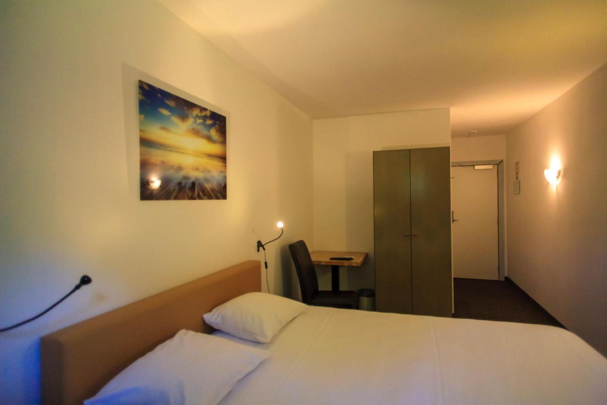 St-Janshof Hotel Waregem Exterior foto